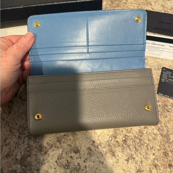 PRADA Saffiano Wallet NIB - Picture 2 of 16